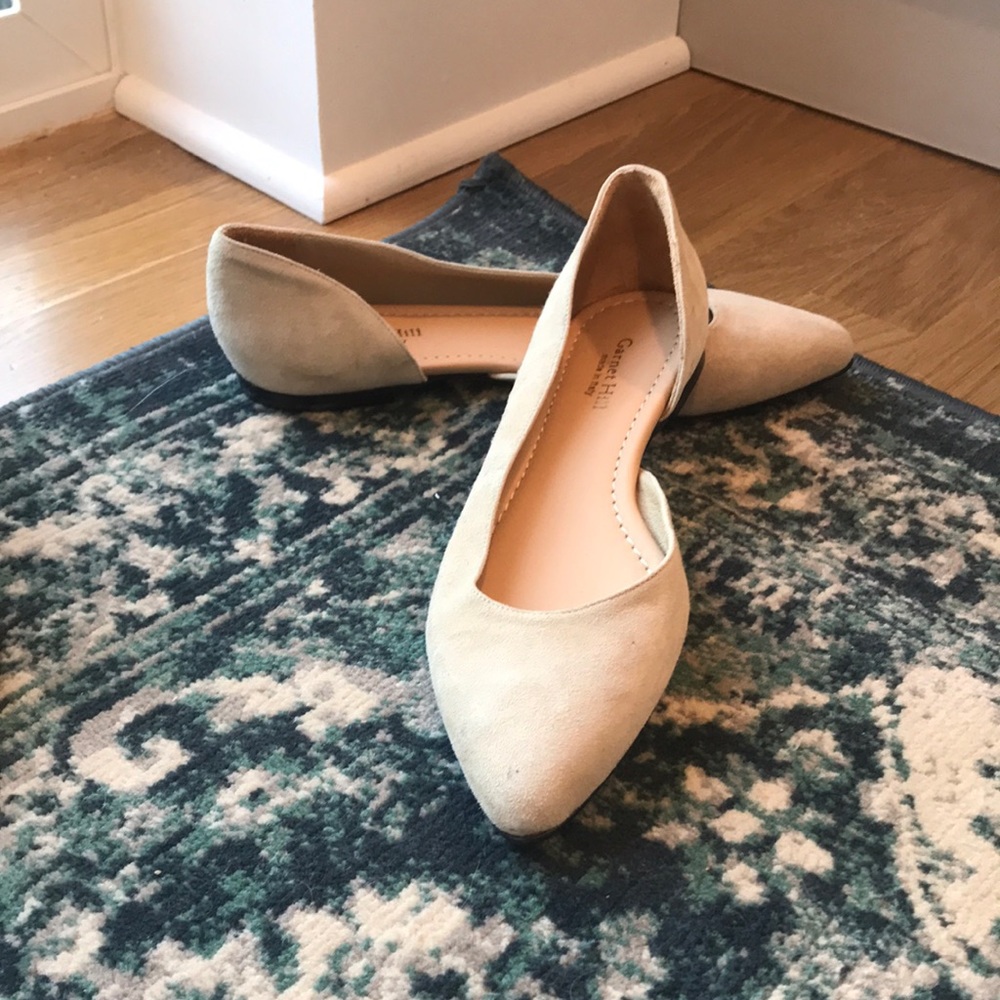 Garnet Hill Light tan pointed toe suede flats